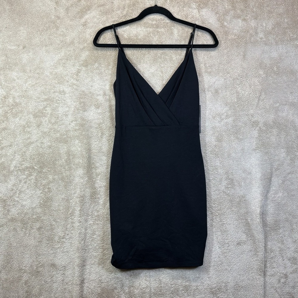 NEW Lulus Women LBD Bodycon Wrap Dress Black Size M Spaghetti Strap Pullover NWT
